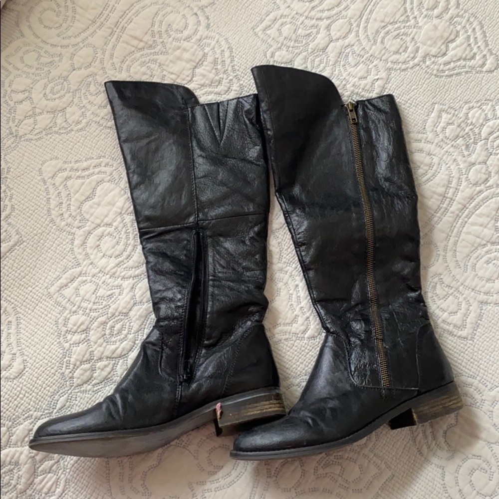 Black Boots